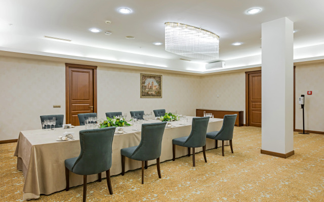 President Hotel