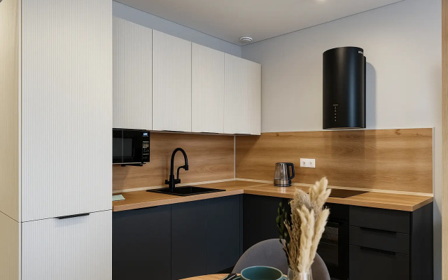 Квартира Новоостаповская 20