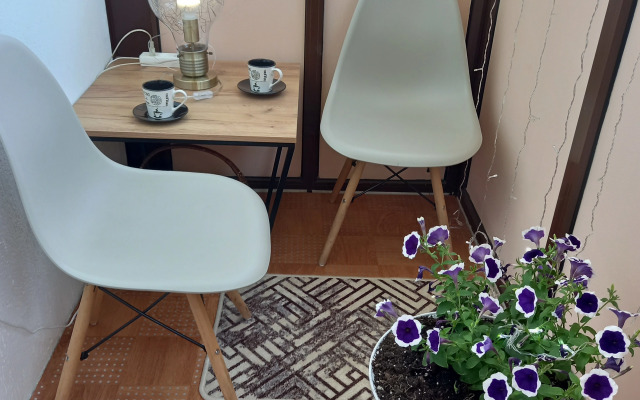 Na Ulitse Krasnopolyanskaya 34 Flat