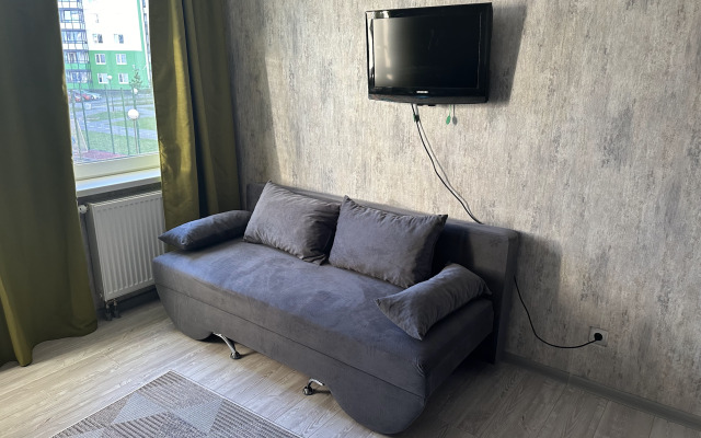 Na ulitse Sovremennikov 1 Flat