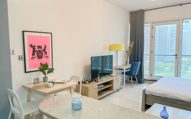 Cosmos Living Spacious Studio With Balcony Apartments