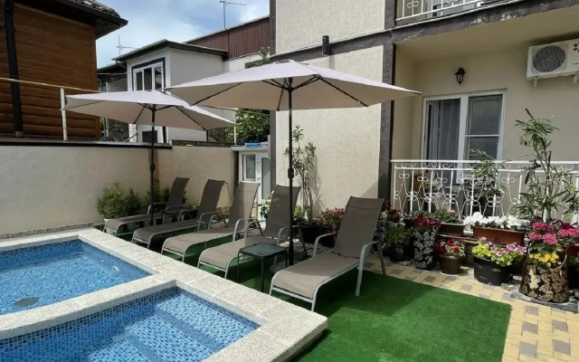 Ellada Guest House