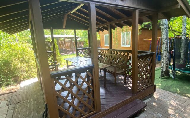 Lesnoe Shale Guest house