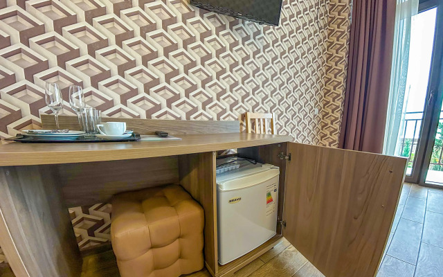 Апартаменты Прибрежная д 25 №10  Альфагид