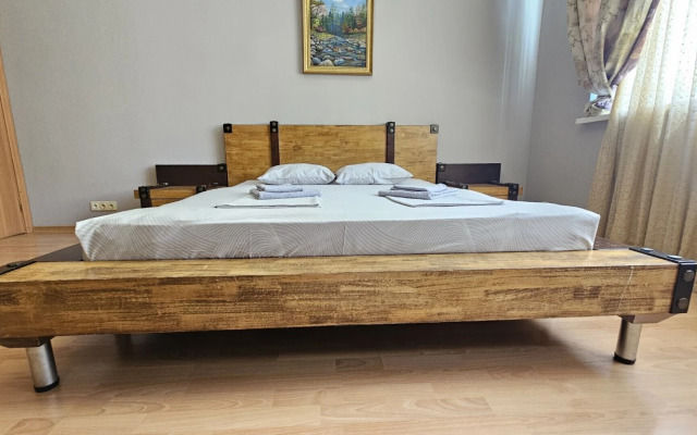V Tsentre Goroda Private House