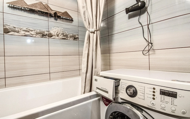 Uyutnaya Dvukhkomnatnaya S Udobnym Raspolozheniem Flat