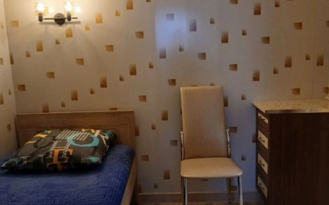 Частный Дом в Центpе Дeревни Взвад