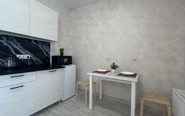 Uyutnaya Studiya S Krasivym Vidom S Balkona Flat