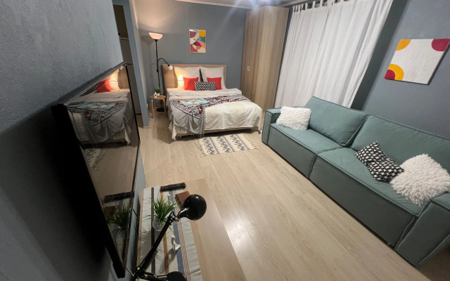 Квартира Art Room в минуте от метро Молодежная