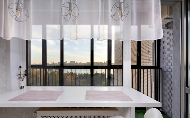 Квартира Уютная студия с лоджией шикарным видом из окна