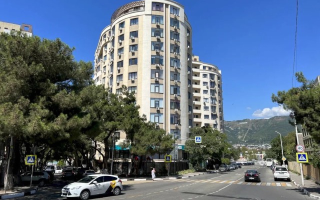 379 Na Kurzalnoy Apartments