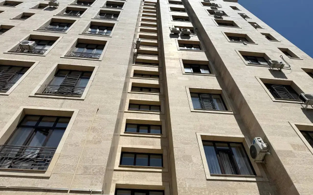 Uyutny Apartament v Bishkeke na Molodoy Gvardii 94 Flat