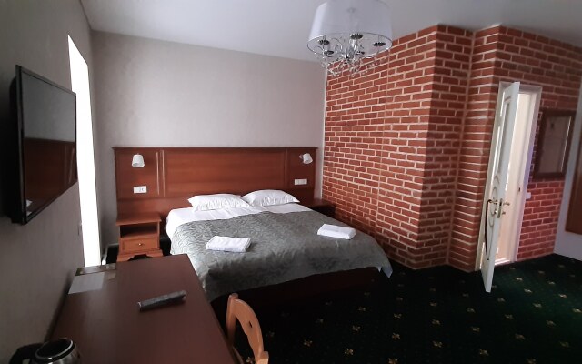 Отель Загородный Замок Эдельвейс