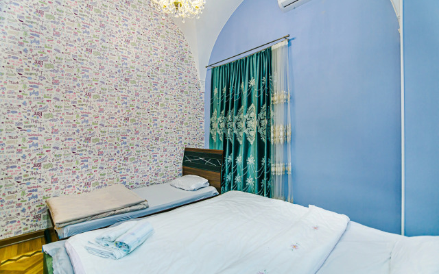Premium at Nizami Street on Targovi Apartments