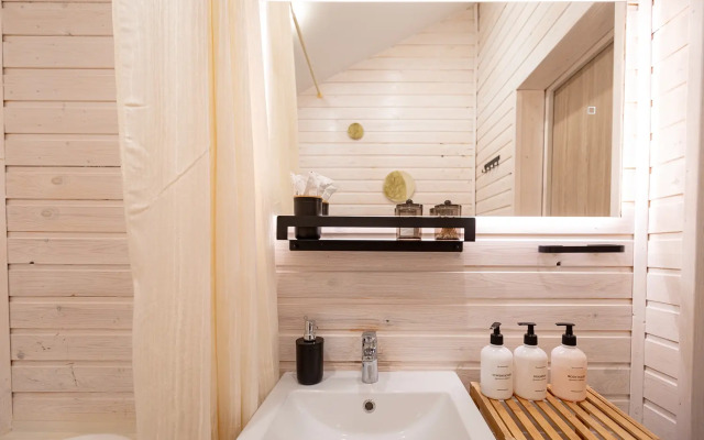 Point 382 Olivkovyj Guest House