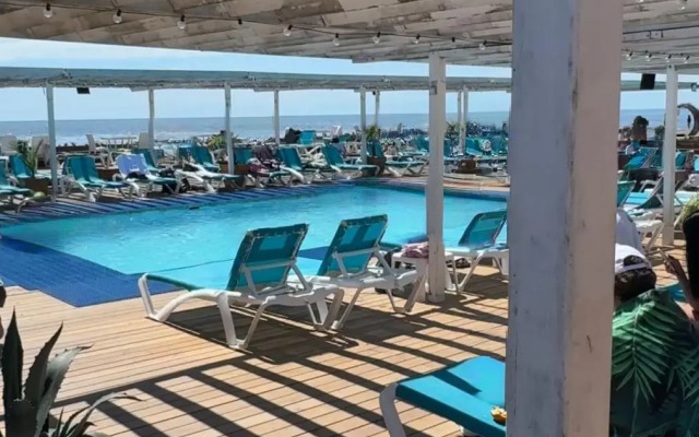 Квартира евро 2-ком рядом с Мандарин Я на Море