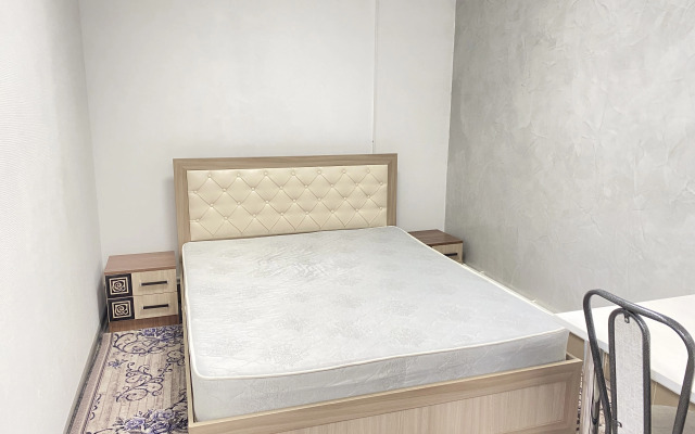 Uyutnaya v Tsentre Goroda Flat