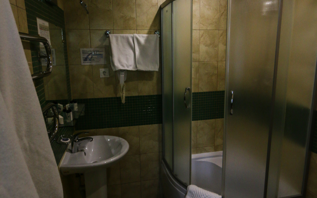Aerograd Hotel