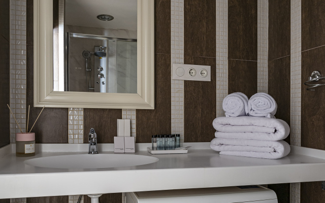 Апартаменты рядом с Дворцовой площадью и Эрмитажем.