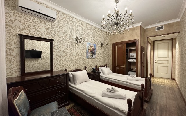 Royal Antique Boutique Hotel