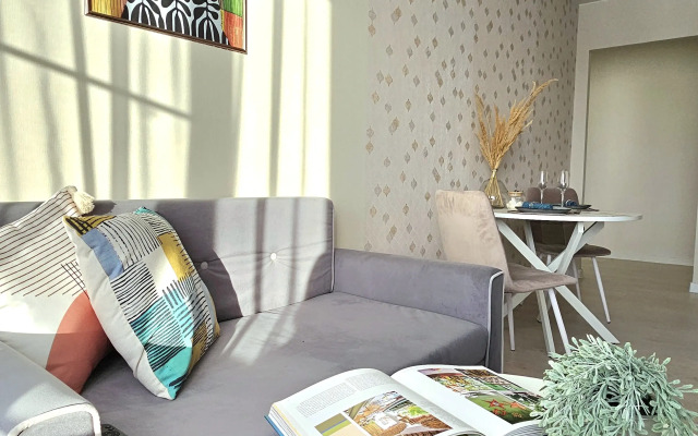 Svetlaya Uyutnaya S Sovremennym Remontom Flat