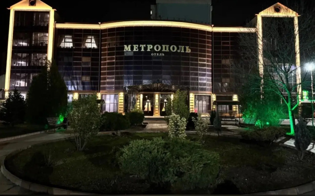 Отель Metropol'