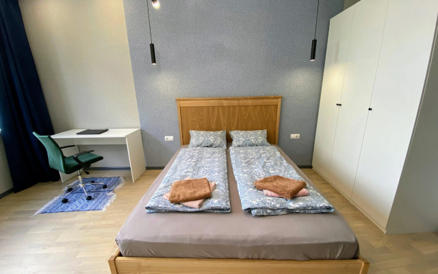 Квартира 2-комнaтная в истopичecкoй чacти гopода