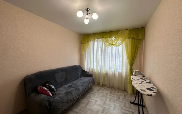 Трехкомнатные апартаменты в центре на  Неделина 12