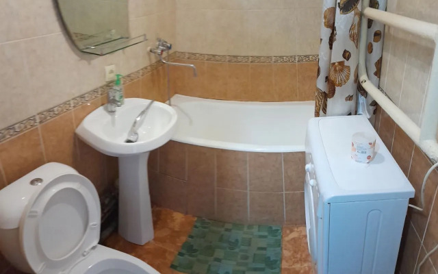 Na Ulitse Leningradskaya 85 Flat