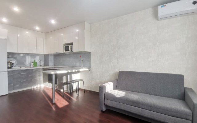 Апартаменты Двухкомнатная квартира у Космопорта