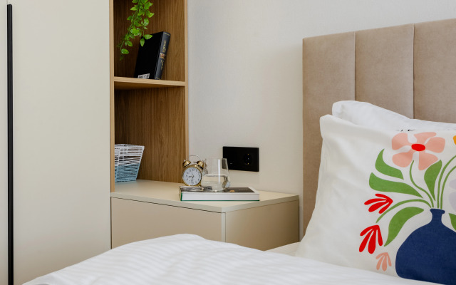 Flat Oasis Na Levom Beregu Novy Remont