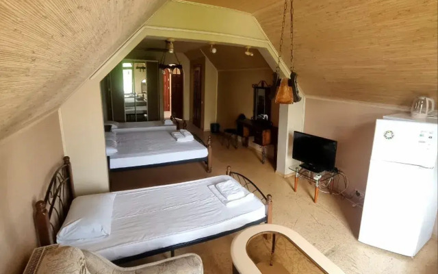 Loran Guest house