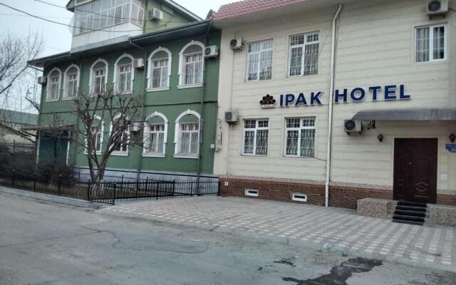 Ipak Hotel