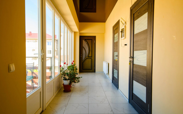 Alyyans Guest House