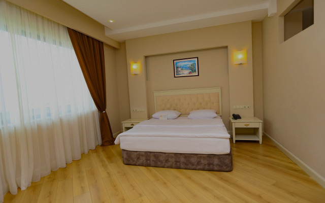 Park Dedeman Baku