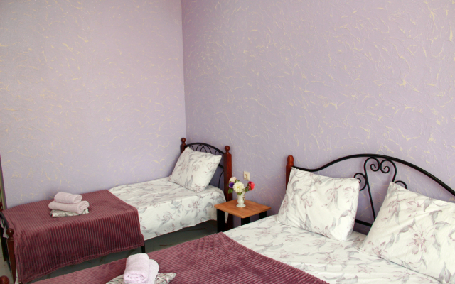 Rozovaya Laguna Guest House