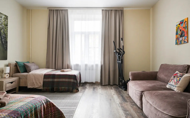 Апартаменты 1912 в Сталинке у Моста Александра Невского