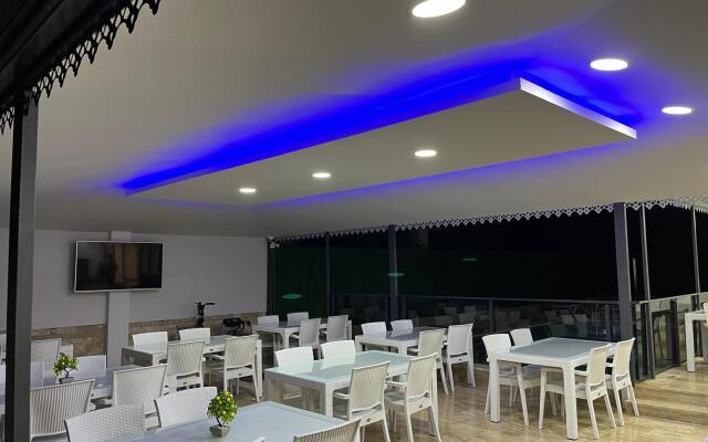 Jest Hotel