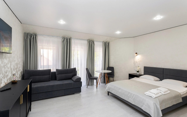 Royal Lake Guest House