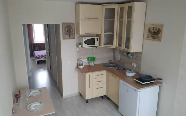 Yevrodvushka Dve podushki u Kolosa Flat