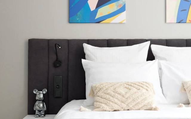 Апартаменты Студия у метро 1044