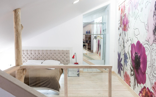 Iris Loft Apartments