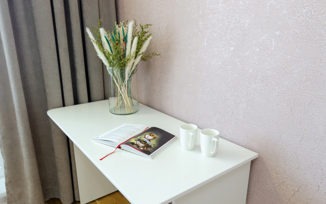 2 Komnatnaya Na Tsentralnoy Naberezhnoy Zaliva Apartment