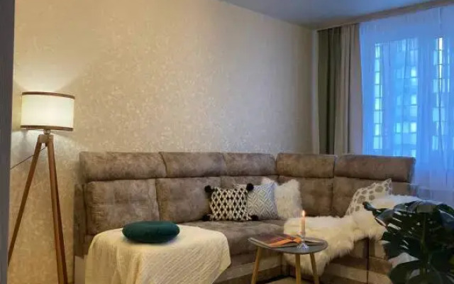 Stylish Apartments kravc Group v ZK "Parusa"