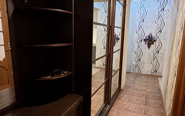 Квартира Двухкомнатная Кирова 6