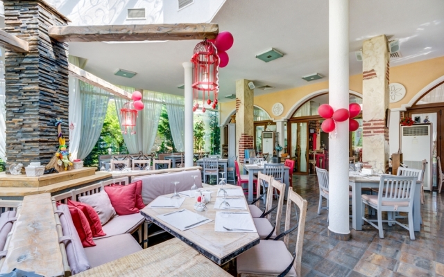 Esteban Apart-Hotel