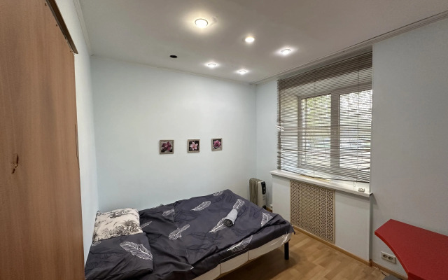 Trekhkomnatnaya Nedaleko Ot Vokzala Flat