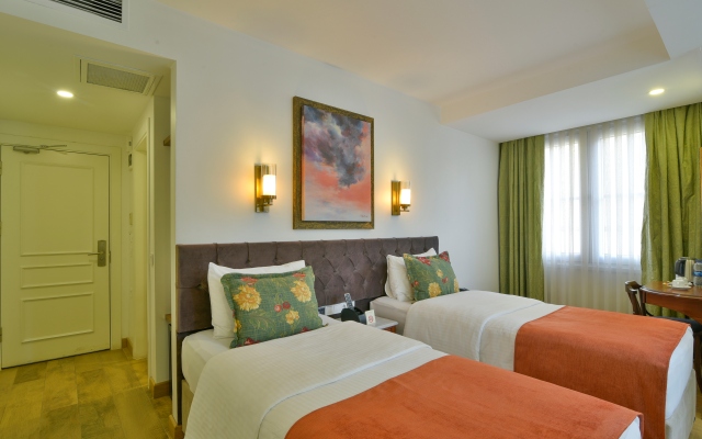 Istanbul Life Hotel