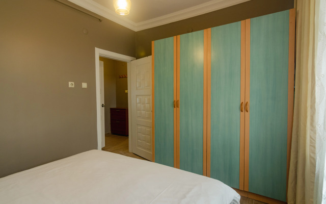 Zendy Suite Apart-Hotel