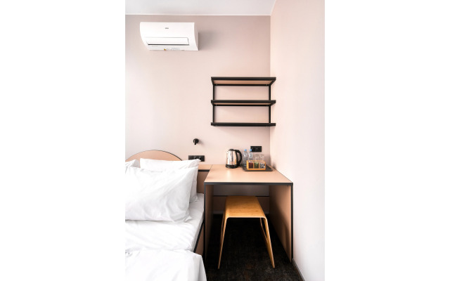 Tesla Hotel